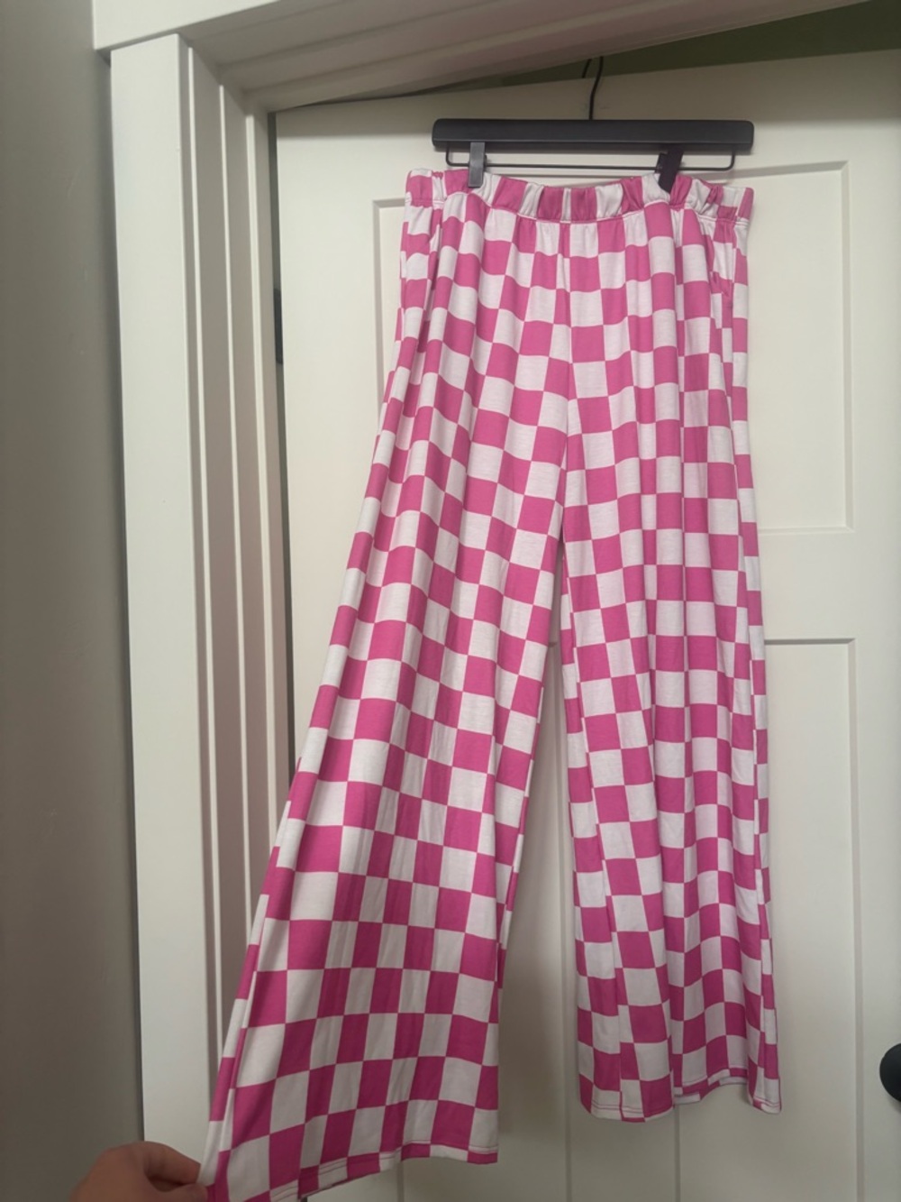 Wide-Leg Checkerboard Pants in Pink & White